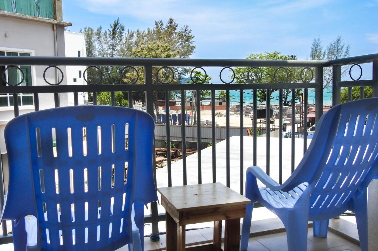 Paretto Seaview Hotel Pantai Cenang  Exterior photo